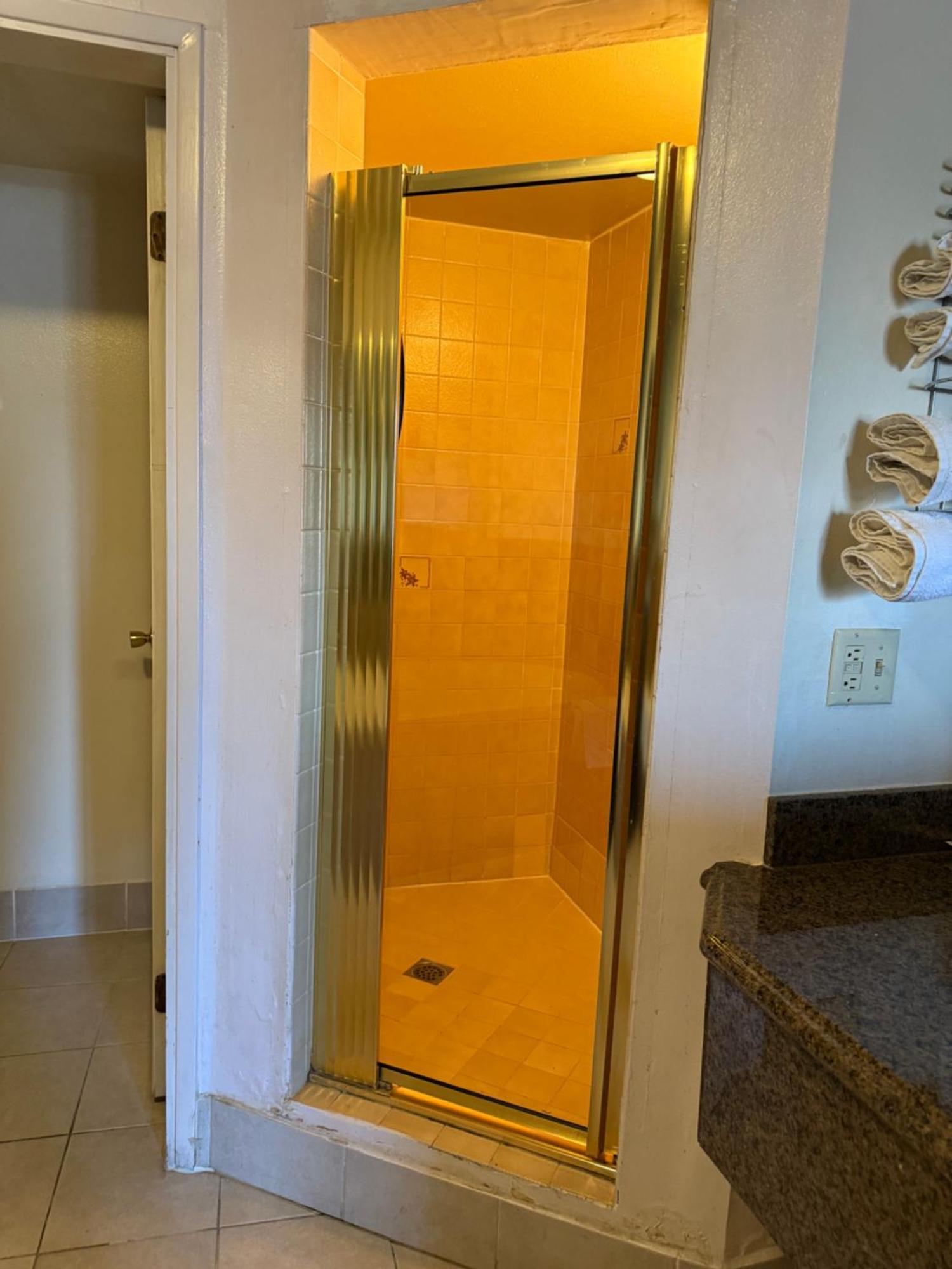 Fiesta Inn Los Angeles - Bell Gardens Zewnętrze zdjęcie