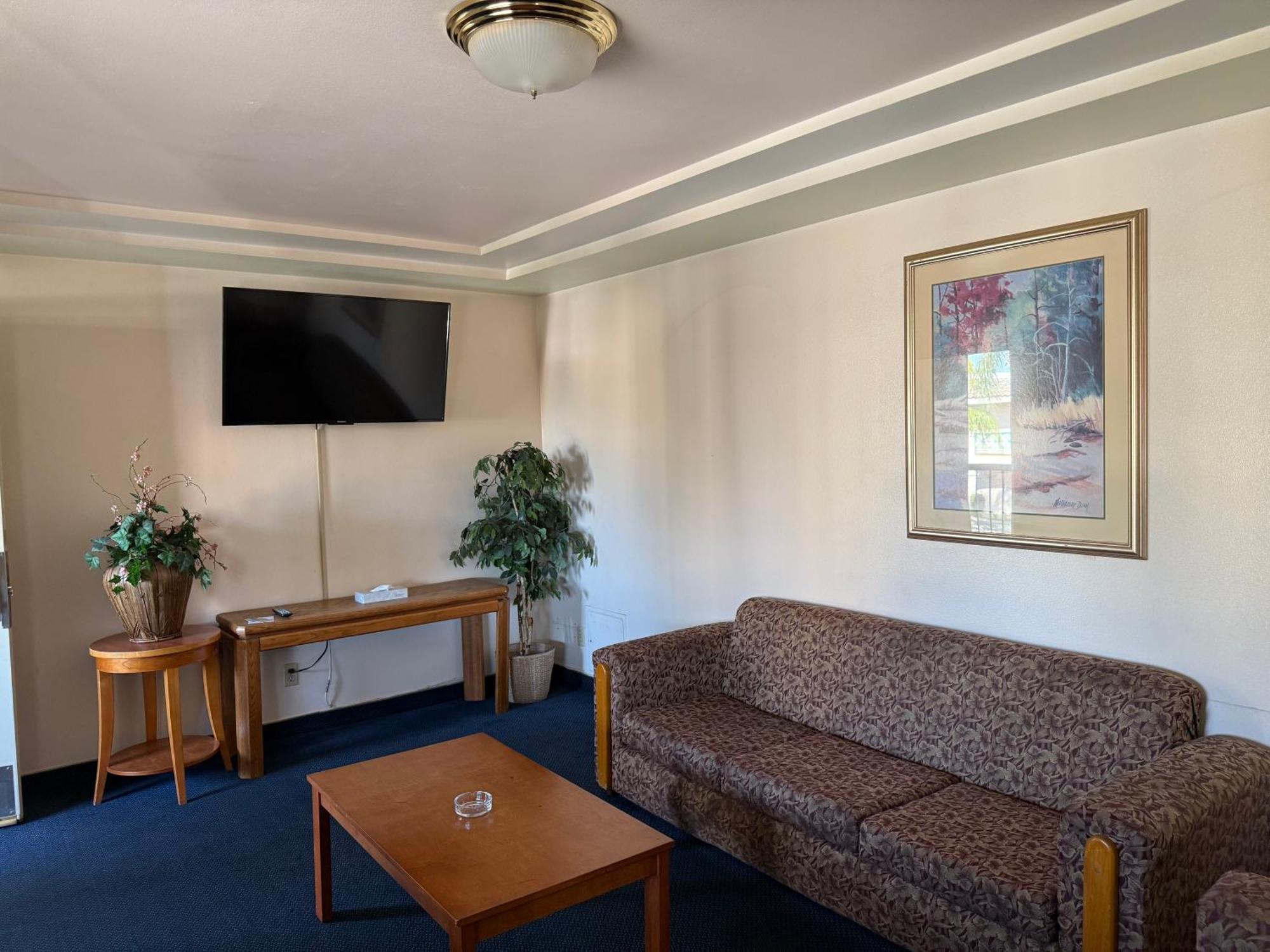 Fiesta Inn Los Angeles - Bell Gardens Zewnętrze zdjęcie